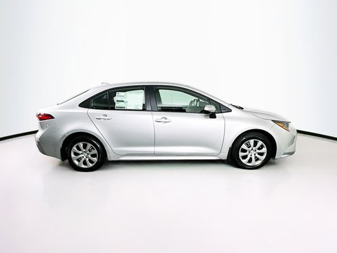 Used 2026 Toyota Corolla LE image 10