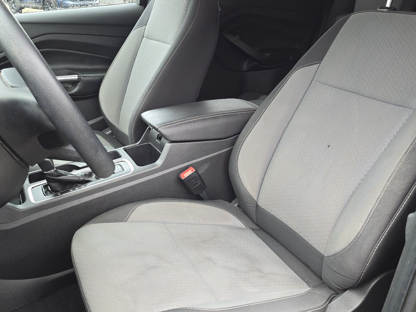 Used 2019 Ford Escape SE FWD image 24