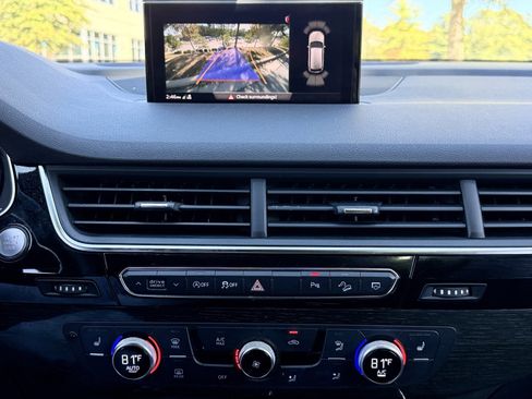 Used 2018 Audi Q7 3.0T Premium image 29