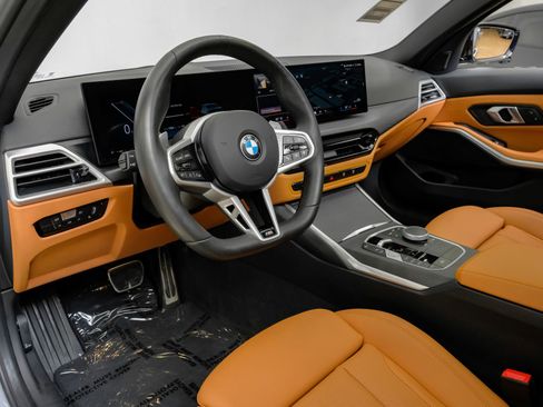 Used 2025 BMW 330i xDrive Sedan image 3