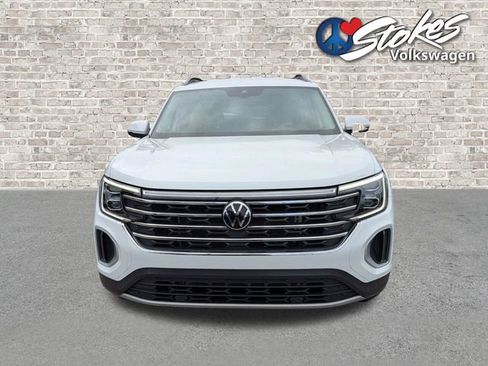 Certified 2025 Volkswagen Atlas SE FWD image 9