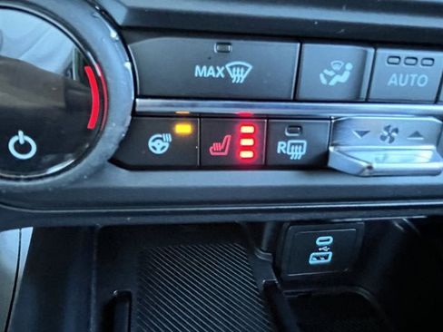 New 2025 Ford Bronco Outer Banks w/ Sasquatch Package image 26