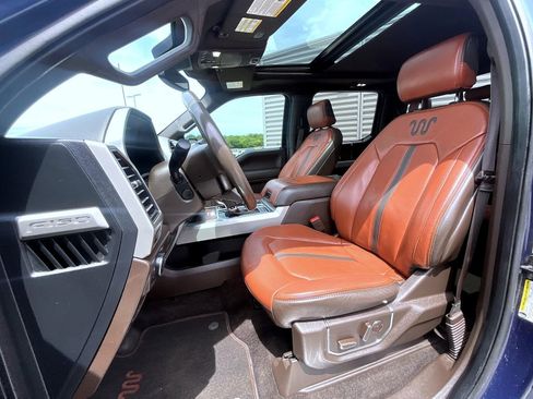 Used 2018 Ford F150 King Ranch w/ Equipment Group 601A Luxury AWD/4WD image 10