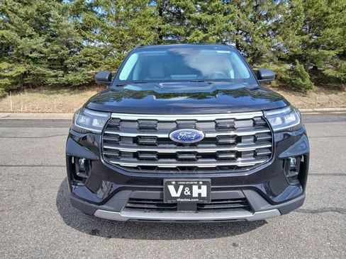 New 2026 Ford Explorer Active AWD/4WD image 2