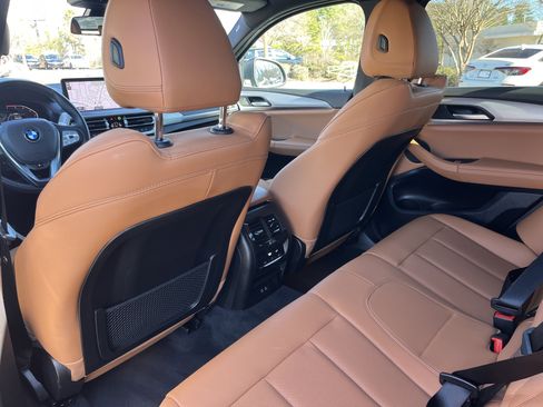 Used 2025 BMW X4 xDrive30i image 22