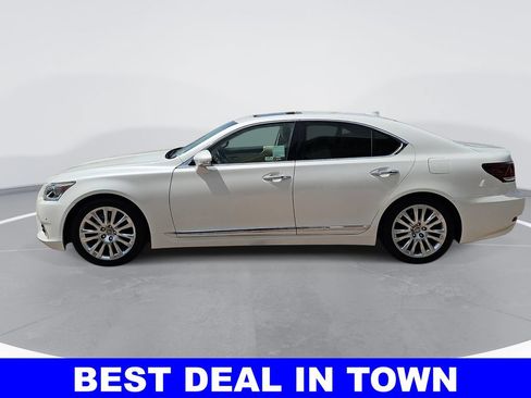 Used 2016 Lexus LS 460 w/ Comfort Package RWD image 6