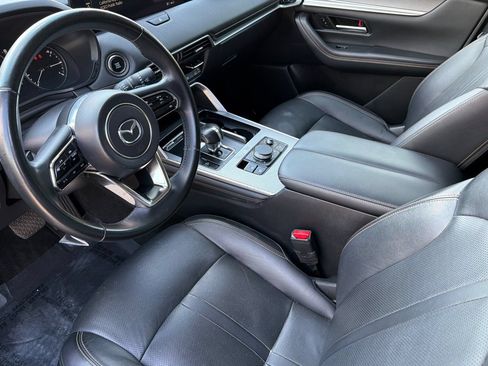 Certified 2025 MAZDA CX-70 3.3 Turbo w/ Preferred Package AWD/4WD image 10