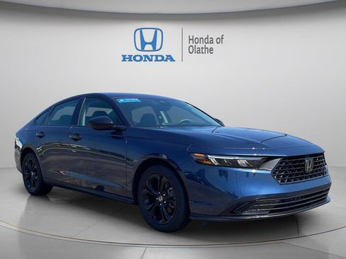 Certified 2025 Honda Accord SE image 1