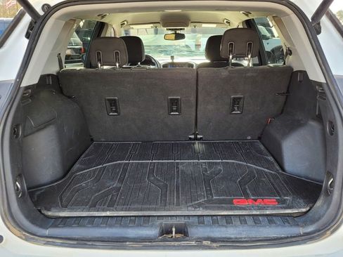 Used 2020 GMC Terrain SLE w/ Driver Convenience Package FWD image 11