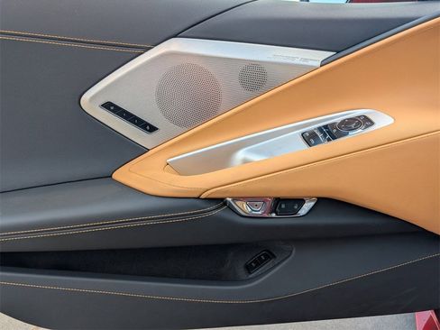 Used 2024 Chevrolet Corvette Stingray Preferred Cpe w/ Z51 Performance Package image 7