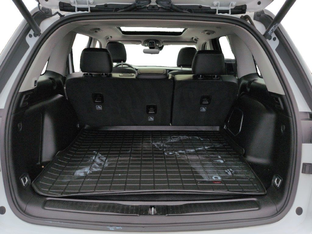 Used 2023 Jeep Grand Cherokee 4WD 4xe w/ Luxury Tech Group II image 27