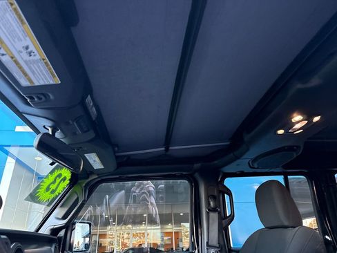 Used 2023 Jeep Wrangler Sport image 23