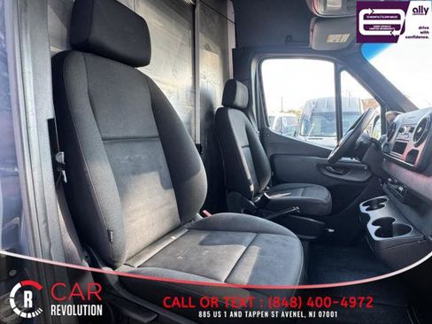 Used 2019 Mercedes-Benz Sprinter 170 image 30