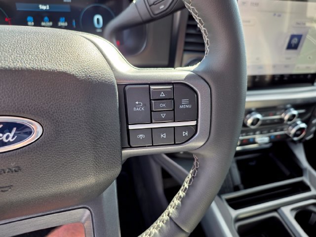 Used 2026 Ford F350 Lariat w/ Black Appearance Package AWD/4WD image 31