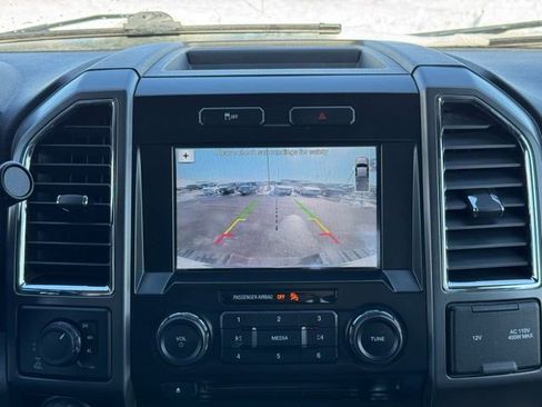 Used 2016 Ford F150 XLT w/ Equipment Group 302A Luxury AWD/4WD image 4