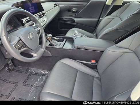Used 2025 Lexus ES 300h w/ Premium Package FWD image 12