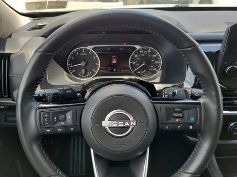 Used 2023 Nissan Pathfinder SL AWD/4WD image 27