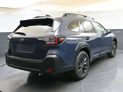 Certified 2025 Subaru Outback Onyx Edition image 5