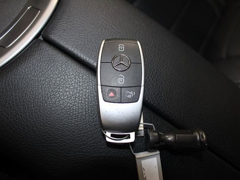 Used 2022 Mercedes-Benz GLC 300 image 50