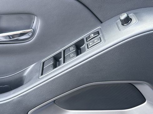 New 2026 Nissan Frontier SV image 14