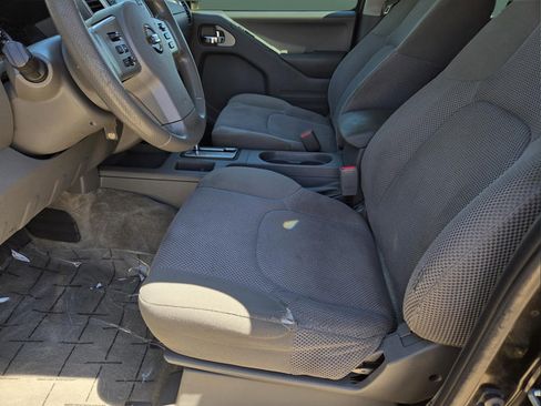 Used 2018 Nissan Frontier SV RWD image 21