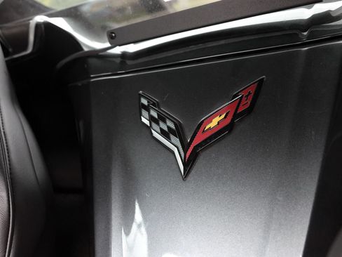 Used 2019 Chevrolet Corvette ZR1 RWD image 22