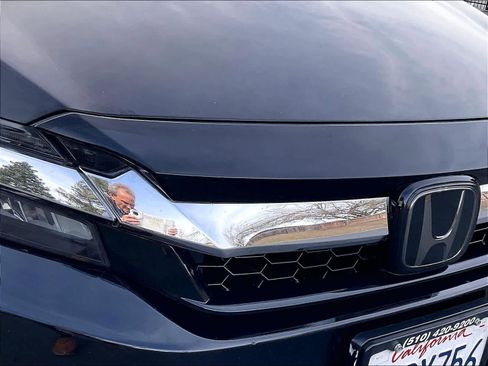 Used 2018 Honda Clarity Touring image 32