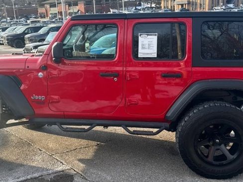 Used 2020 Jeep Wrangler Unlimited Sport S image 3