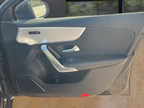 Used 2022 Mercedes-Benz A 220 image 30