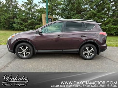 Used 2017 Toyota RAV4 XLE w/ Carpet Mat Package AWD/4WD image 1
