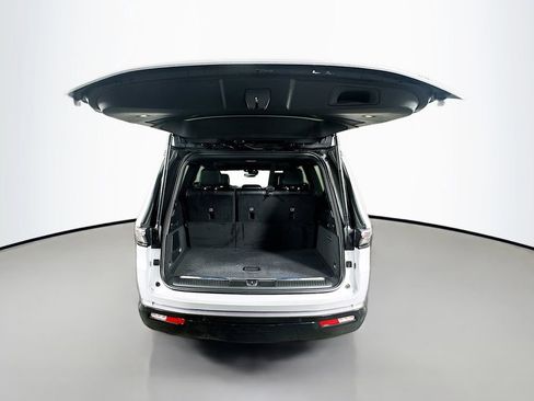New 2026 Jeep Grand Wagoneer Summit image 16