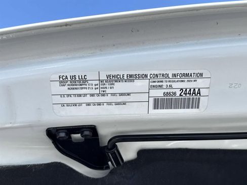 Used 2024 Jeep Wrangler Unlimited Rubicon image 39