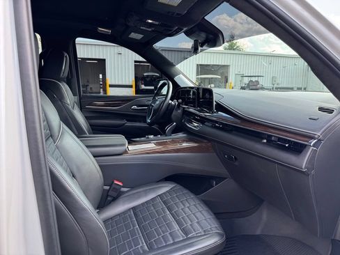 Certified 2023 Cadillac Escalade Sport Platinum w/ LPO, ONYX Package AWD/4WD image 11