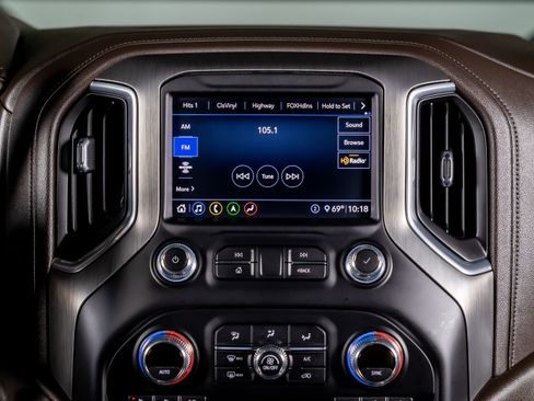 Used 2020 GMC Sierra 3500 Denali w/ Denali Ultimate Package image 35