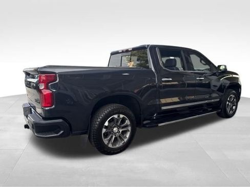 Used 2023 Chevrolet Silverado 1500 High Country w/ Technology Package image 5