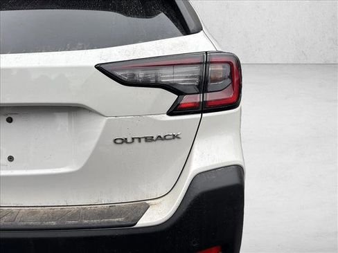 Used 2024 Subaru Outback Limited image 5