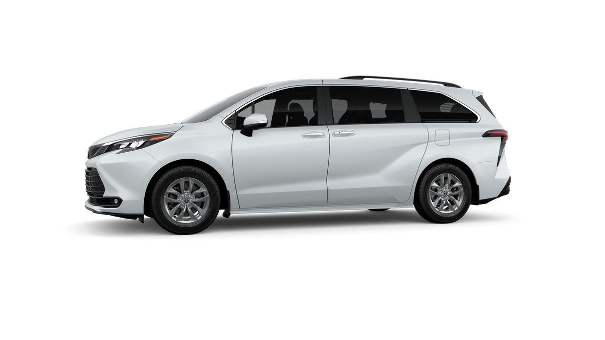 New 2026 Toyota Sienna XLE AWD/4WD image 33