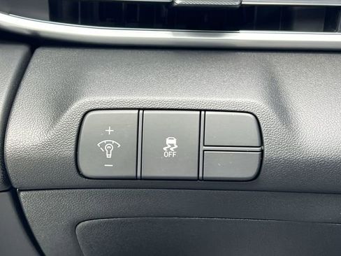 New 2026 Hyundai Elantra Limited FWD image 24
