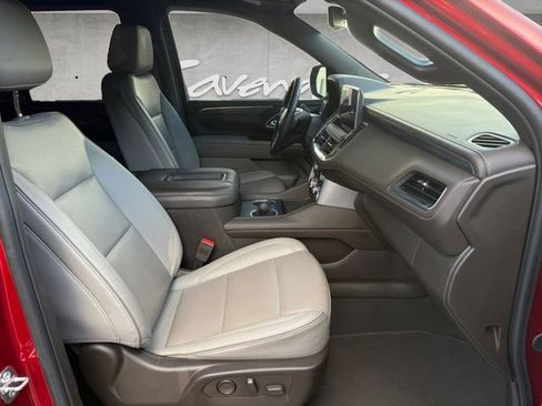 Used 2023 GMC Yukon SLT w/ SLT Luxury Package RWD image 24