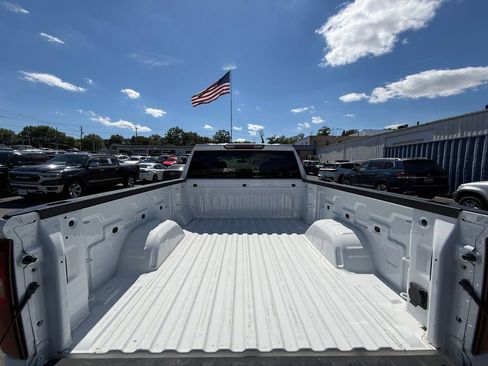 Used 2021 Chevrolet Silverado 1500 W/T w/ WT Value Package AWD/4WD image 25