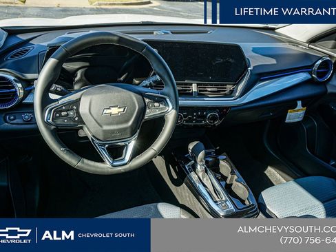 New 2026 Chevrolet Trax LT w/ Driver Confidence Package FWD image 26