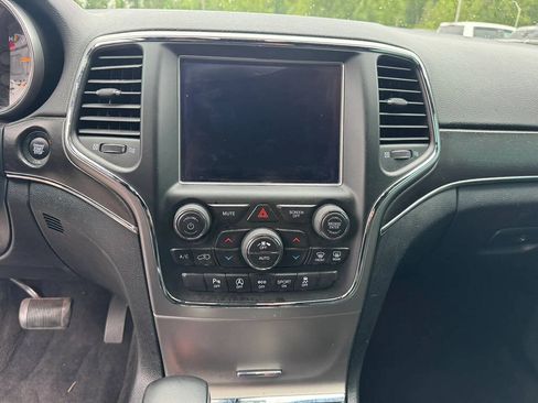 Used 2018 Jeep Grand Cherokee Limited AWD/4WD image 7