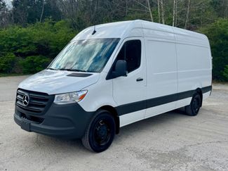 Used 2025 Mercedes-Benz Sprinter 2500 video 2