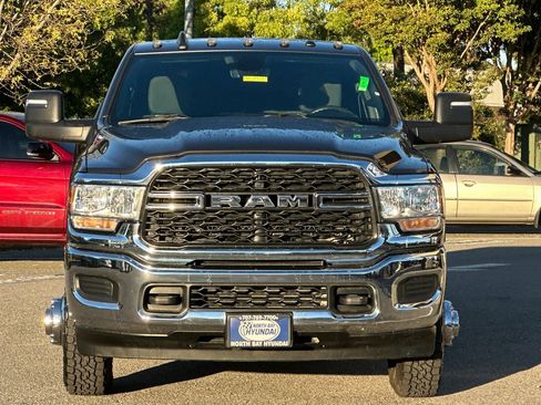 Used 2024 RAM 3500 Tradesman w/ Chrome Appearance Group image 8