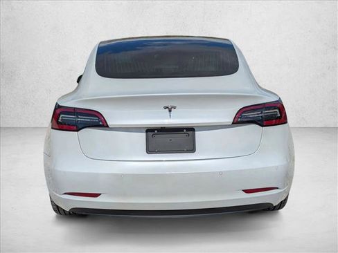 Used 2020 Tesla Model 3 Standard Range Plus image 6
