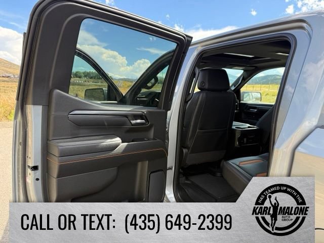 Used 2025 GMC Sierra 1500 AT4 w/ Technology Package AWD/4WD image 27