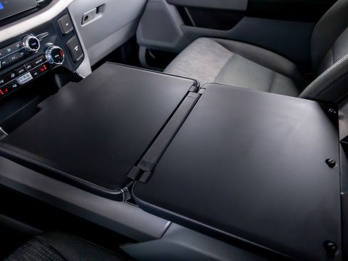 Used 2023 Ford F150 Lightning XLT image 33