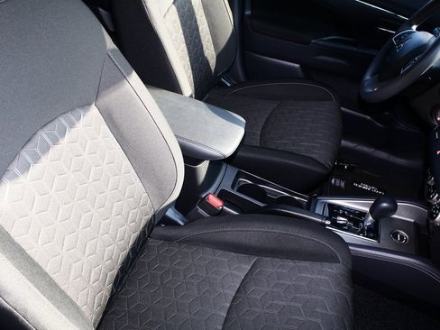 Used 2025 Mitsubishi Outlander Sport ES image 6