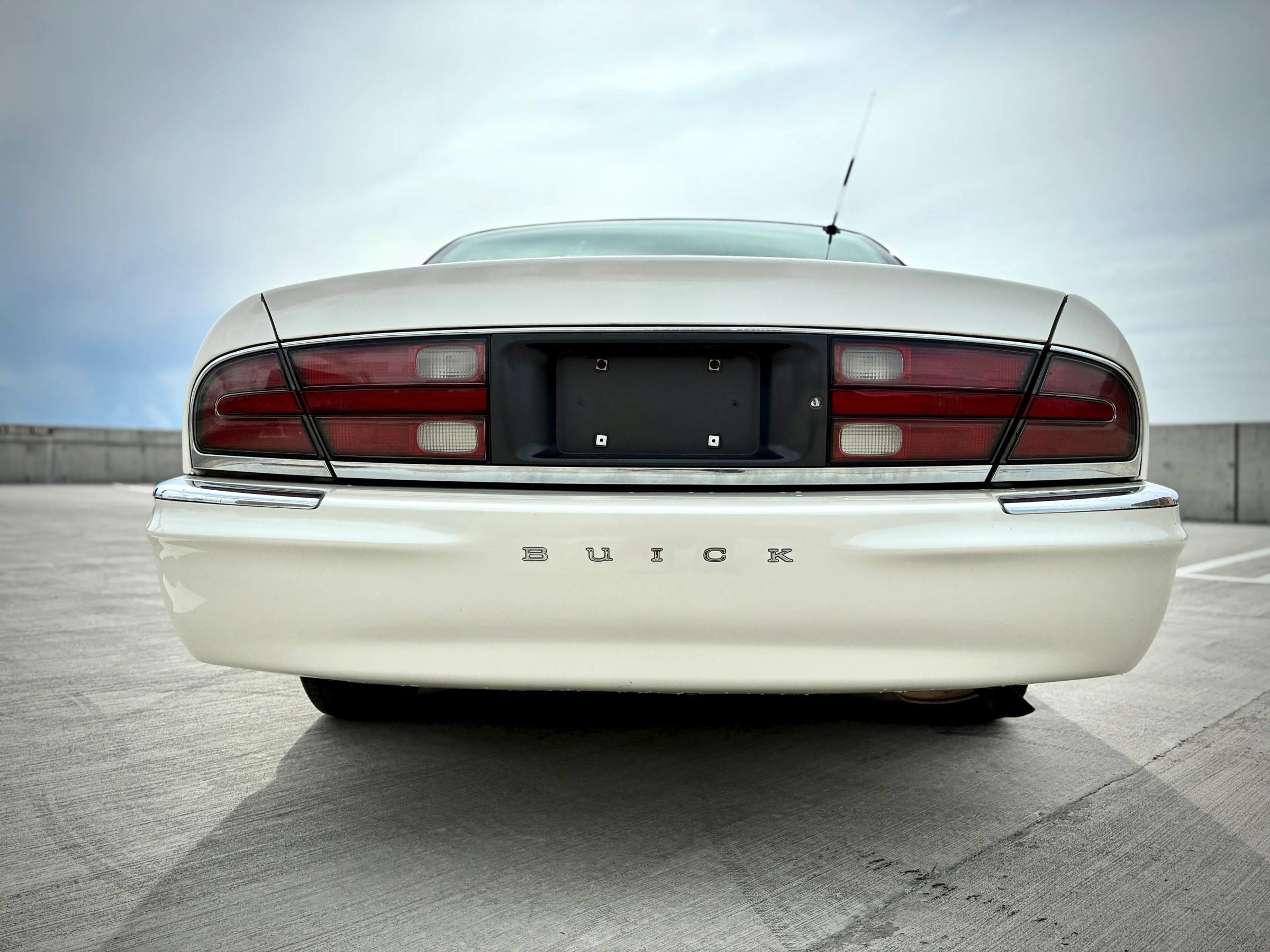 Used 2002 Buick Park Avenue w/ Prestige Pkg FWD image 11