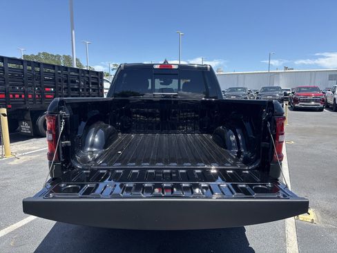 Used 2025 RAM 1500 Big Horn RWD image 30